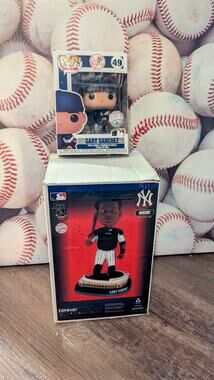 Gary Sanchez Bobblehead & FUNKO New York Yankees Stadium Lights Special Edition